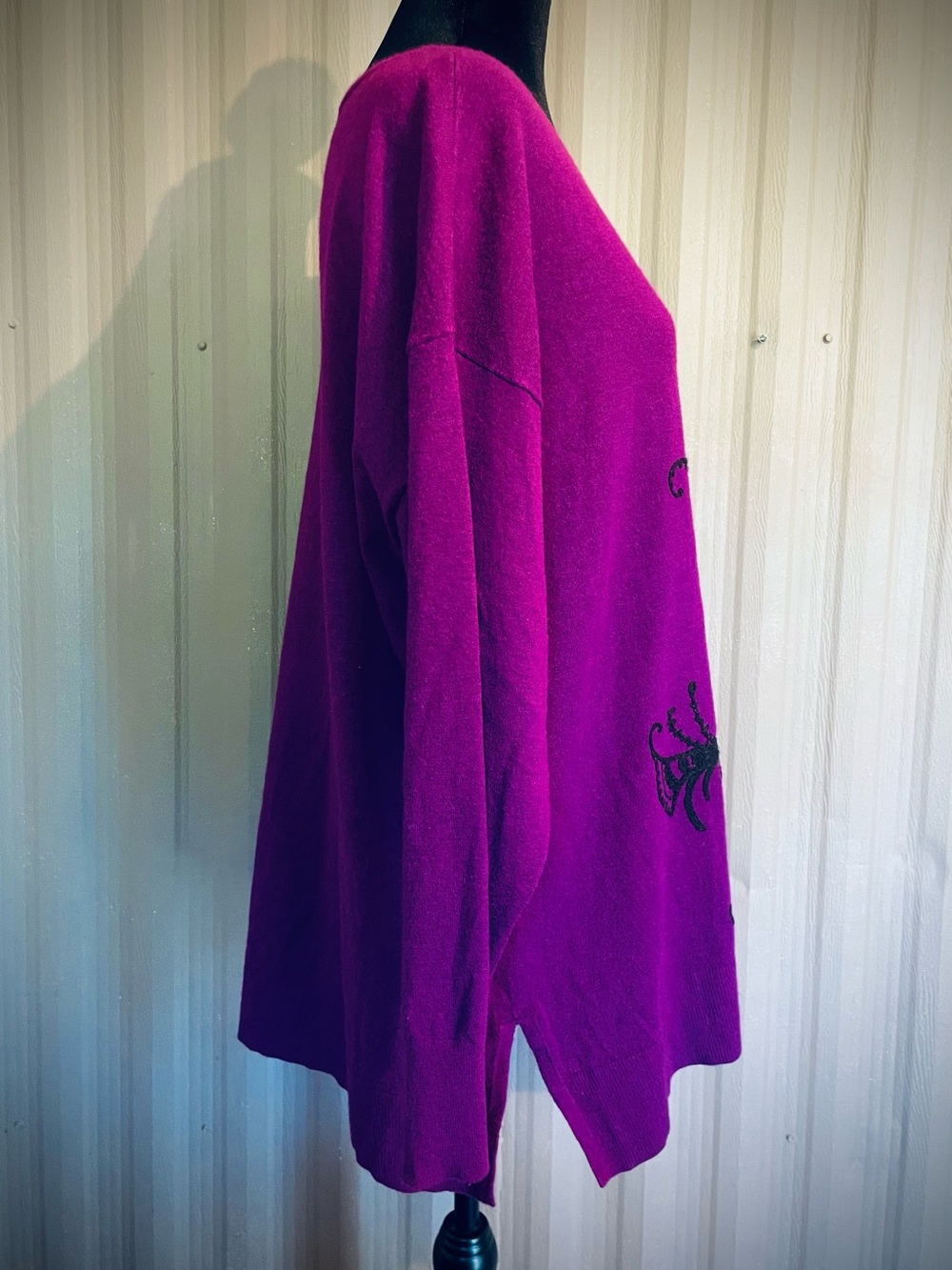 Chicos Purple V Neck Sweater Tunic Top Rayon Blend Cashmere Embroidery sz 3 XL - Picture 8 of 14